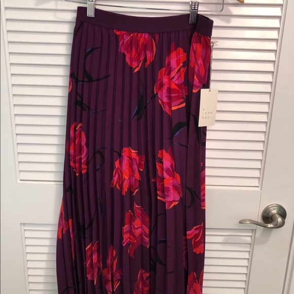 New - Picture 4 of 5